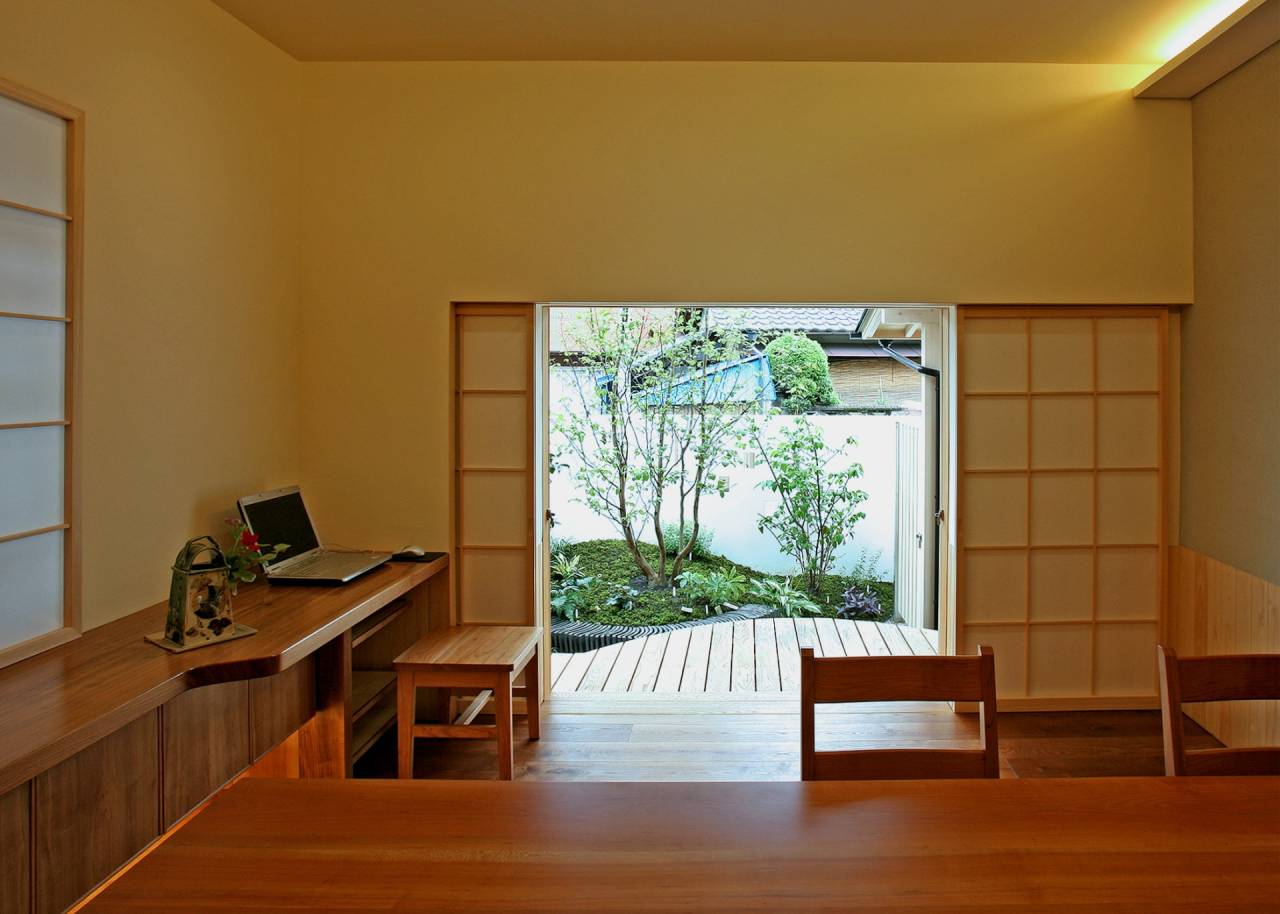 無垢の木や土壁で落ち着いた快適な住まい、アフターもしっかりやっていただけるので感謝しています!!